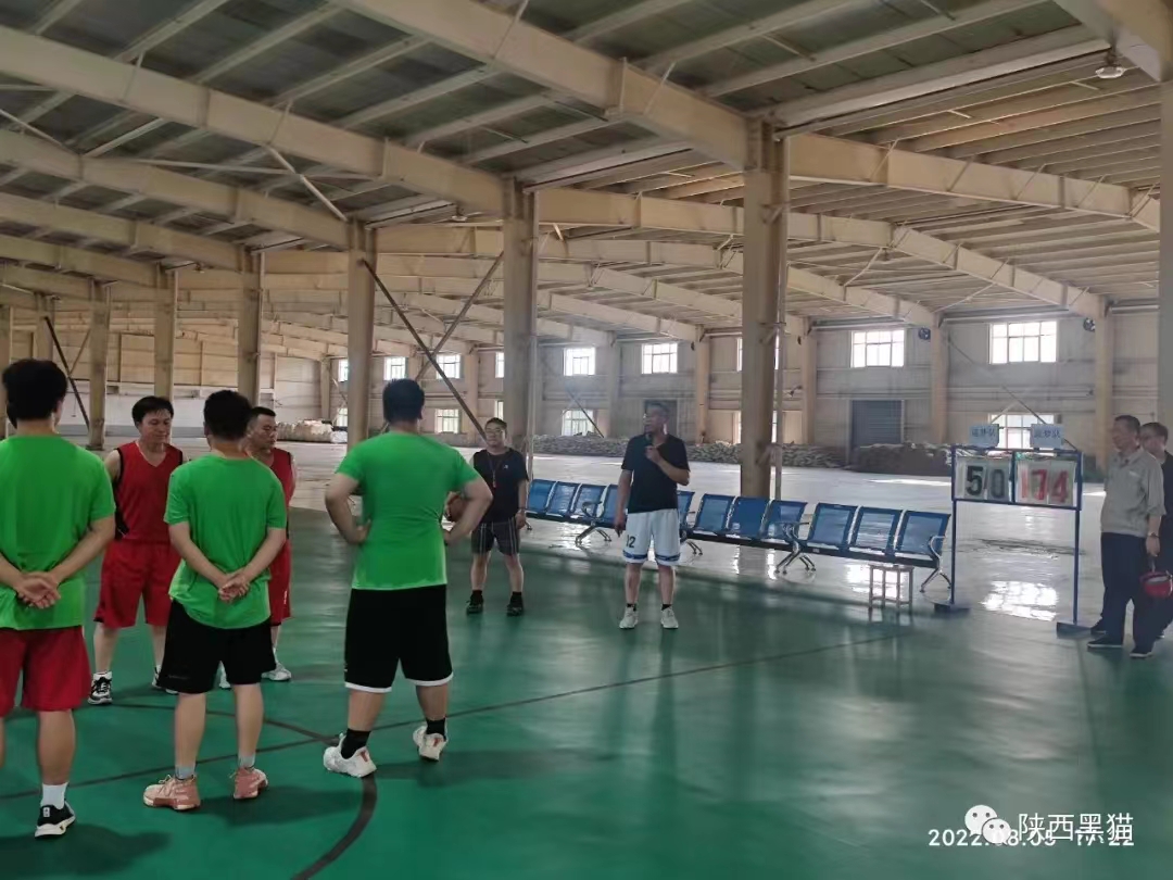龙门煤化工打响“青春无畏，逐梦前行”篮球联谊赛